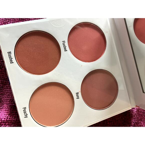 MALLY Spring Into Love Blush Palette Compact - Picture 4 of 6